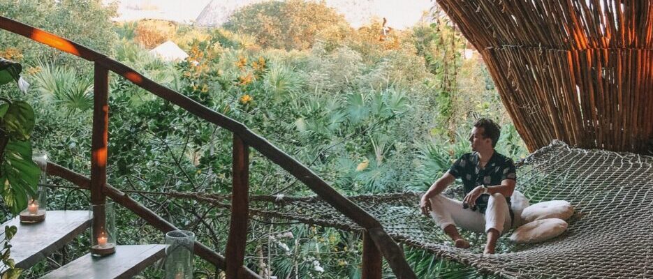 austin-distel-riQNJpiaGgE-unsplash